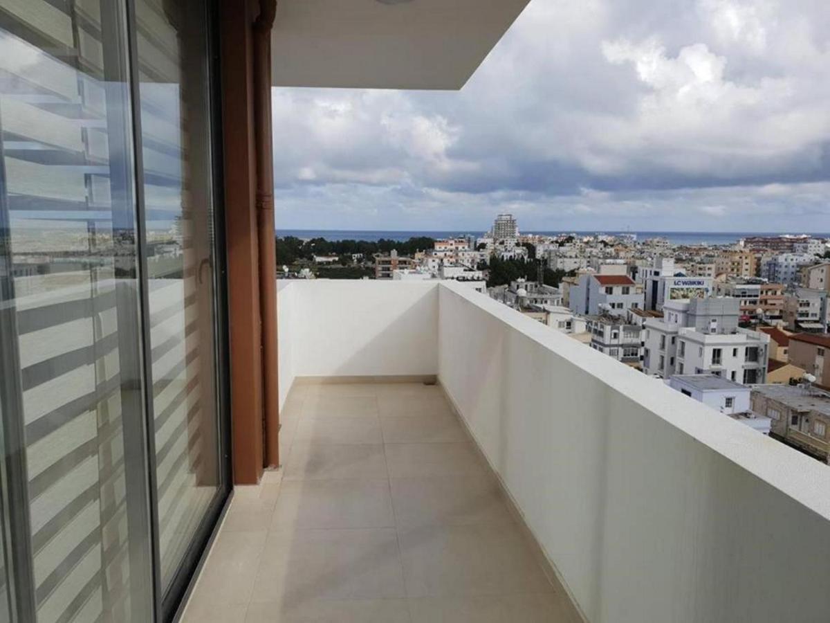 Uptown Holiday App & Pool Daily Rental Contactless Check In & Check Out Famagusta  Ngoại thất bức ảnh