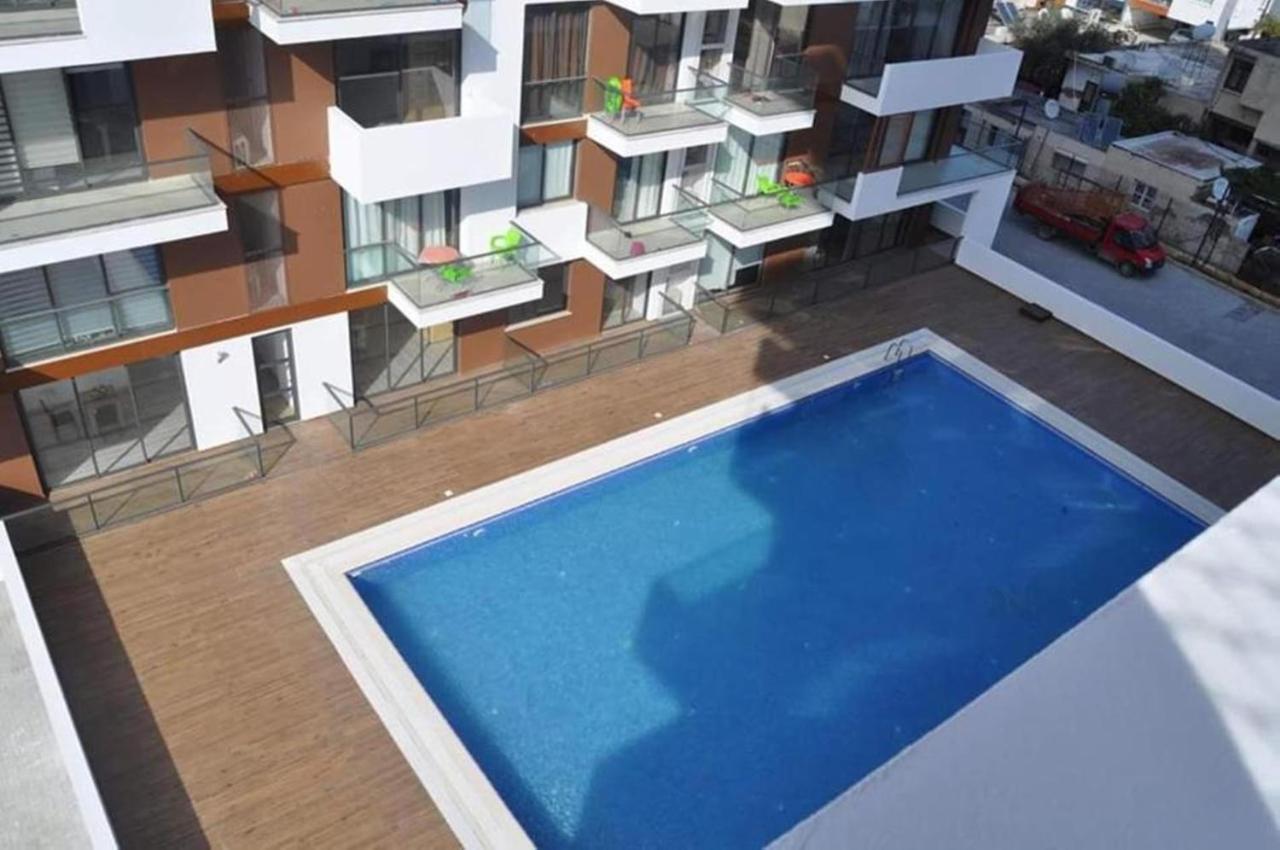 Uptown Holiday App & Pool Daily Rental Contactless Check In & Check Out Famagusta  Ngoại thất bức ảnh