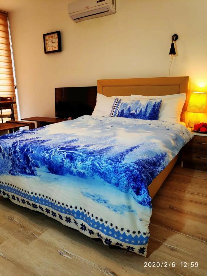 Uptown Holiday App & Pool Daily Rental Contactless Check In & Check Out Famagusta  Ngoại thất bức ảnh