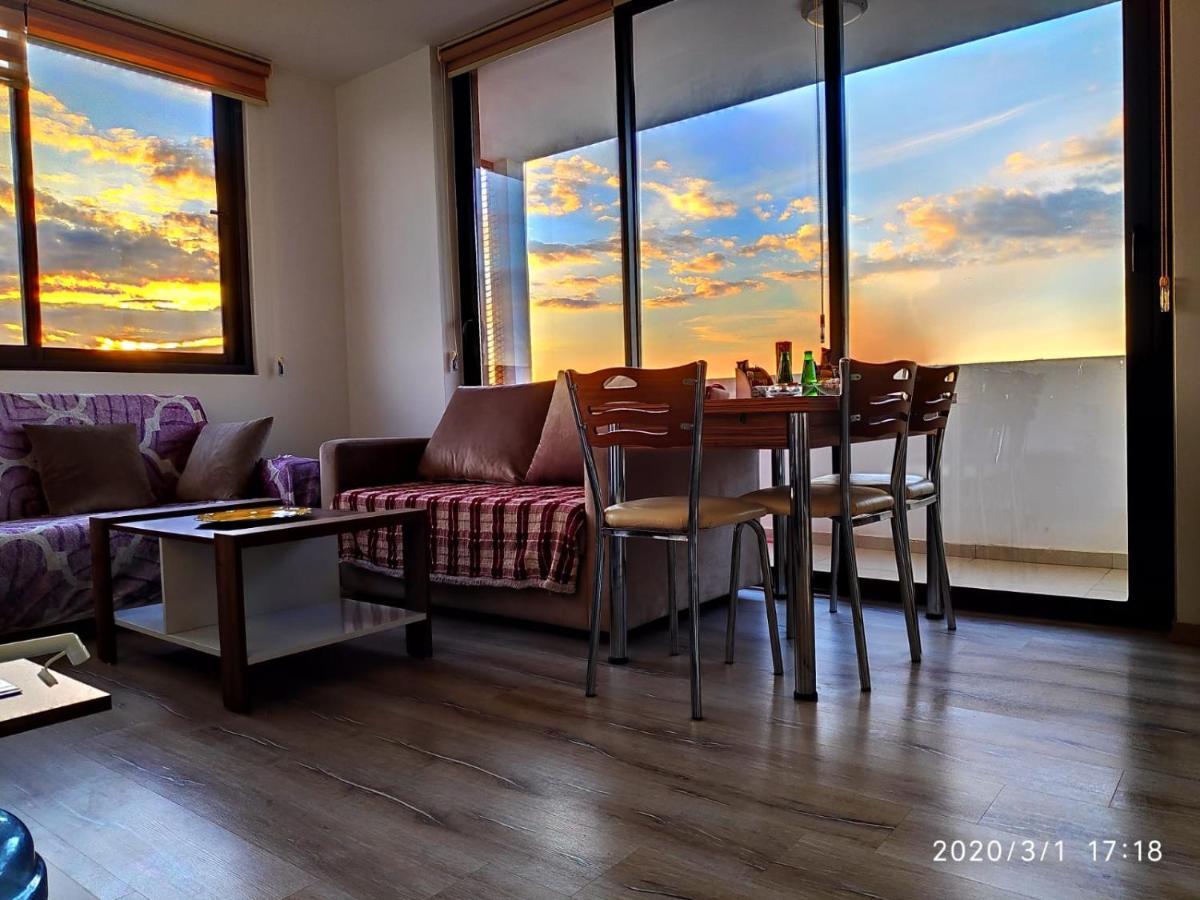 Uptown Holiday App & Pool Daily Rental Contactless Check In & Check Out Famagusta  Ngoại thất bức ảnh
