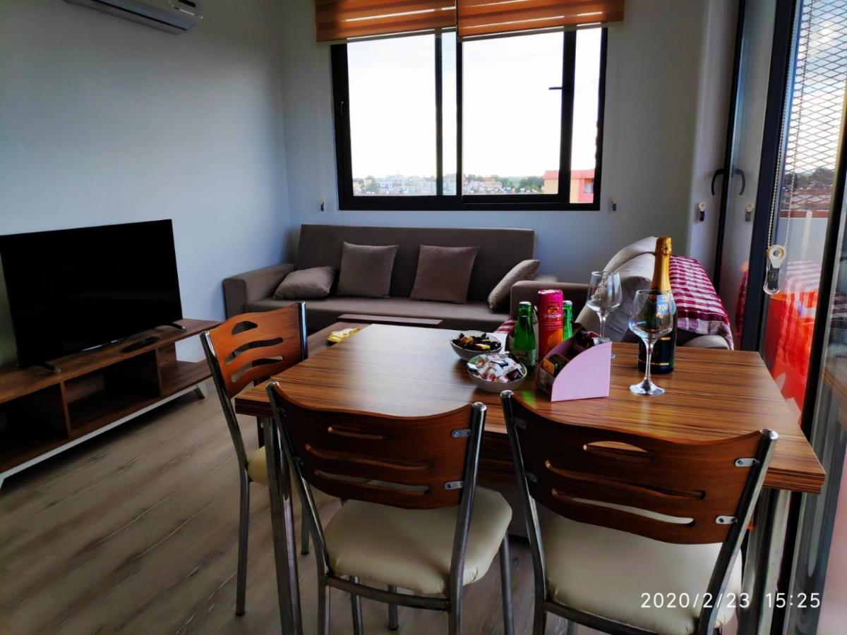Uptown Holiday App & Pool Daily Rental Contactless Check In & Check Out Famagusta  Ngoại thất bức ảnh