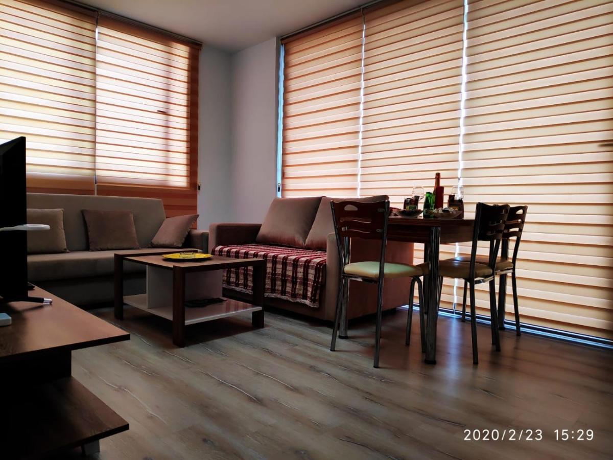 Uptown Holiday App & Pool Daily Rental Contactless Check In & Check Out Famagusta  Ngoại thất bức ảnh